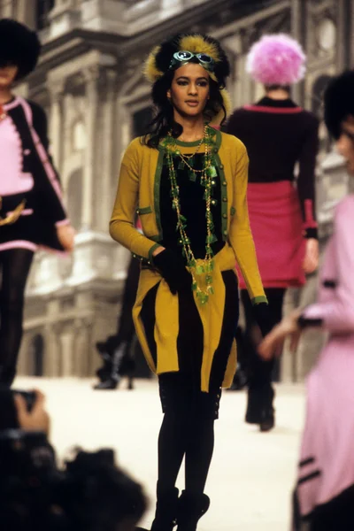 Look 92